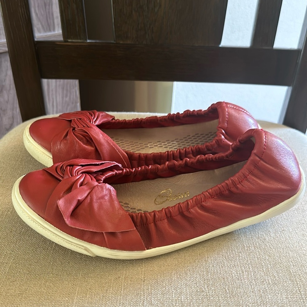 Sudini Women’s Olga Leather Bow Flats Sneakers Red Size 8